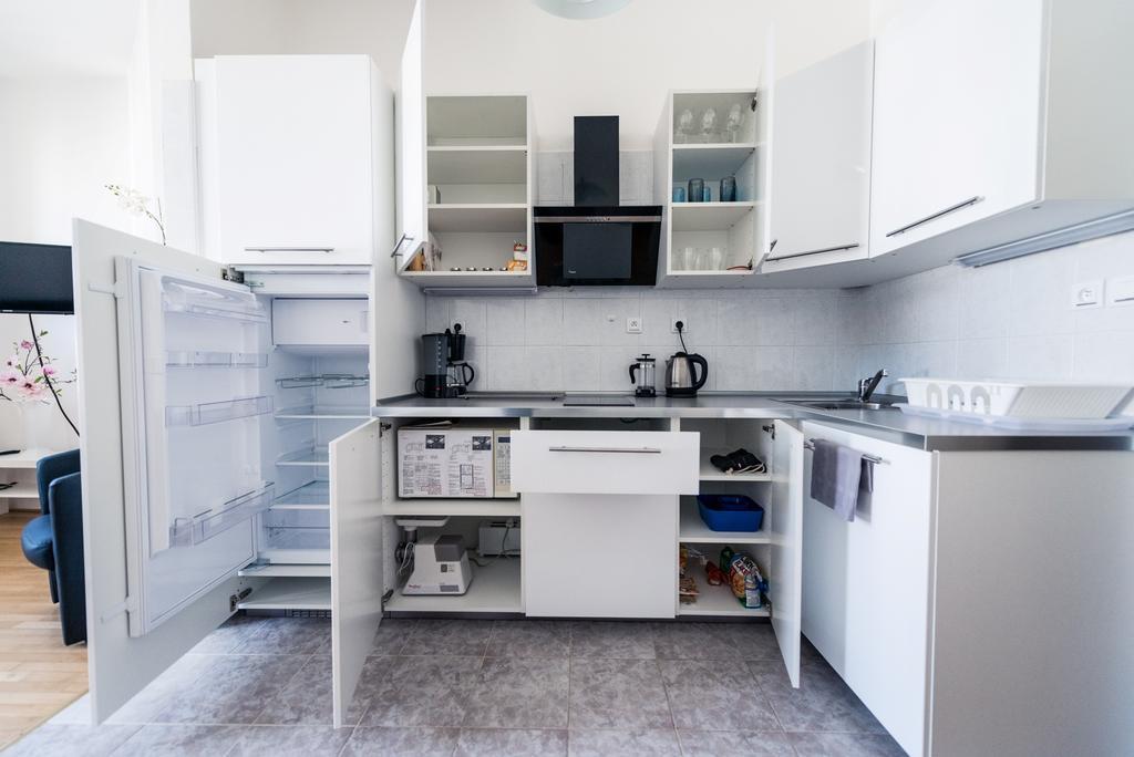 Modern Apartment Riegrovy Sady Prague Room photo