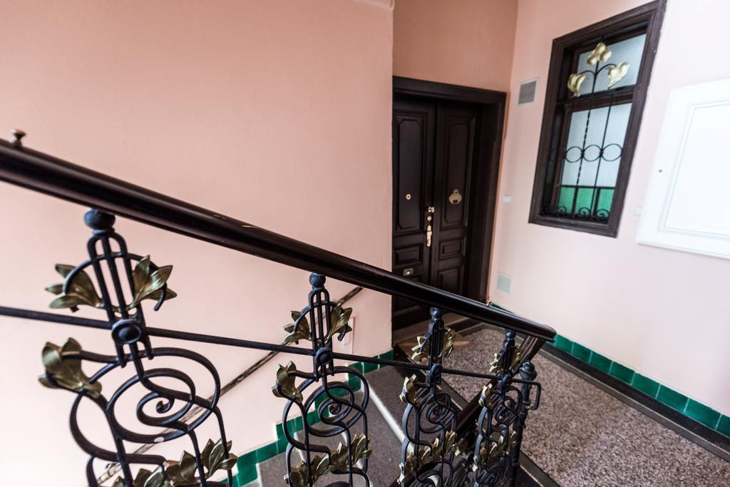 Modern Apartment Riegrovy Sady Prague Exterior photo